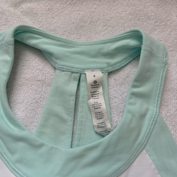 Lululemon Run Make It Count Tank Top Open Back
Aquamarine Green and White Size 4 - Picture 5 of 7